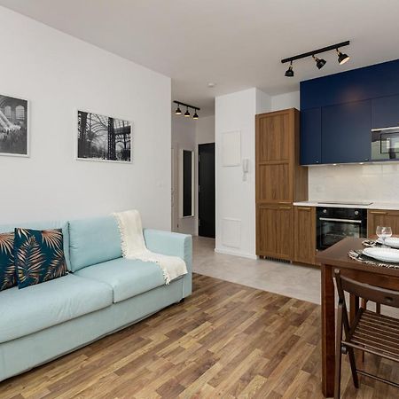 Stacja Wola Apartments With Parking By Noclegi Renters Varsavia Esterno foto