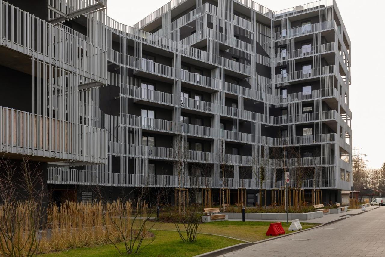 Stacja Wola Apartments With Parking By Noclegi Renters Varsavia Esterno foto