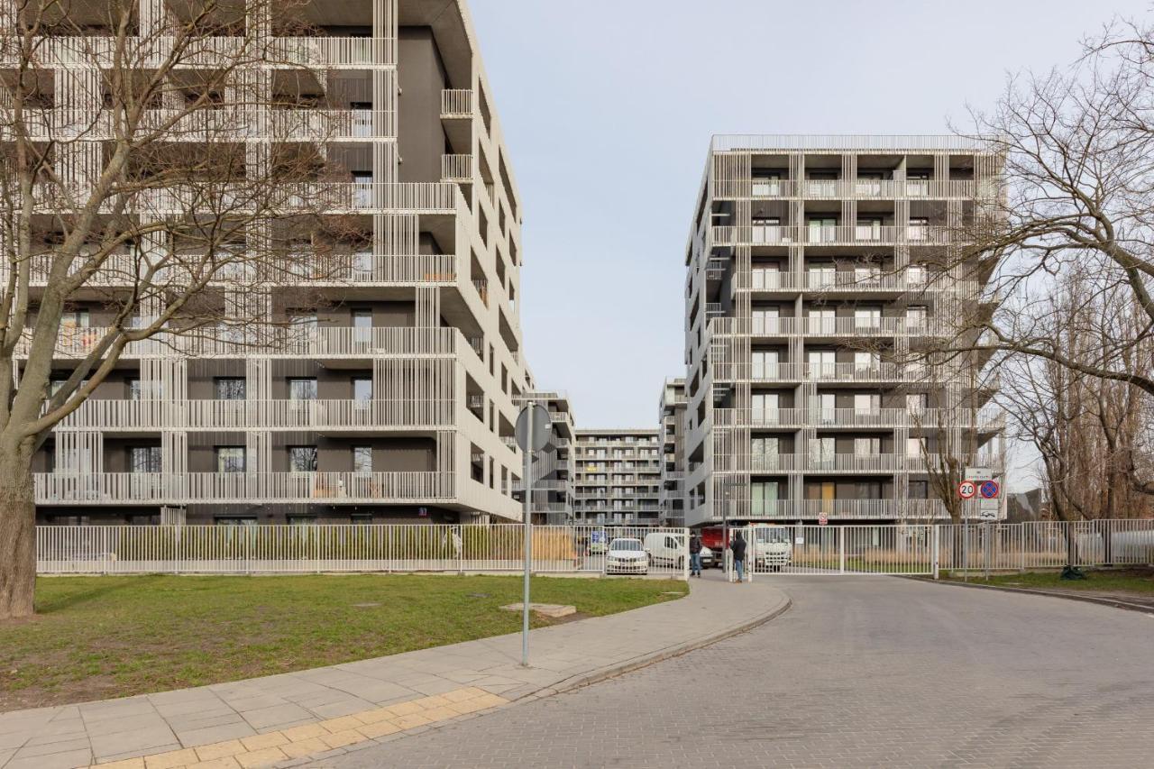 Stacja Wola Apartments With Parking By Noclegi Renters Varsavia Esterno foto